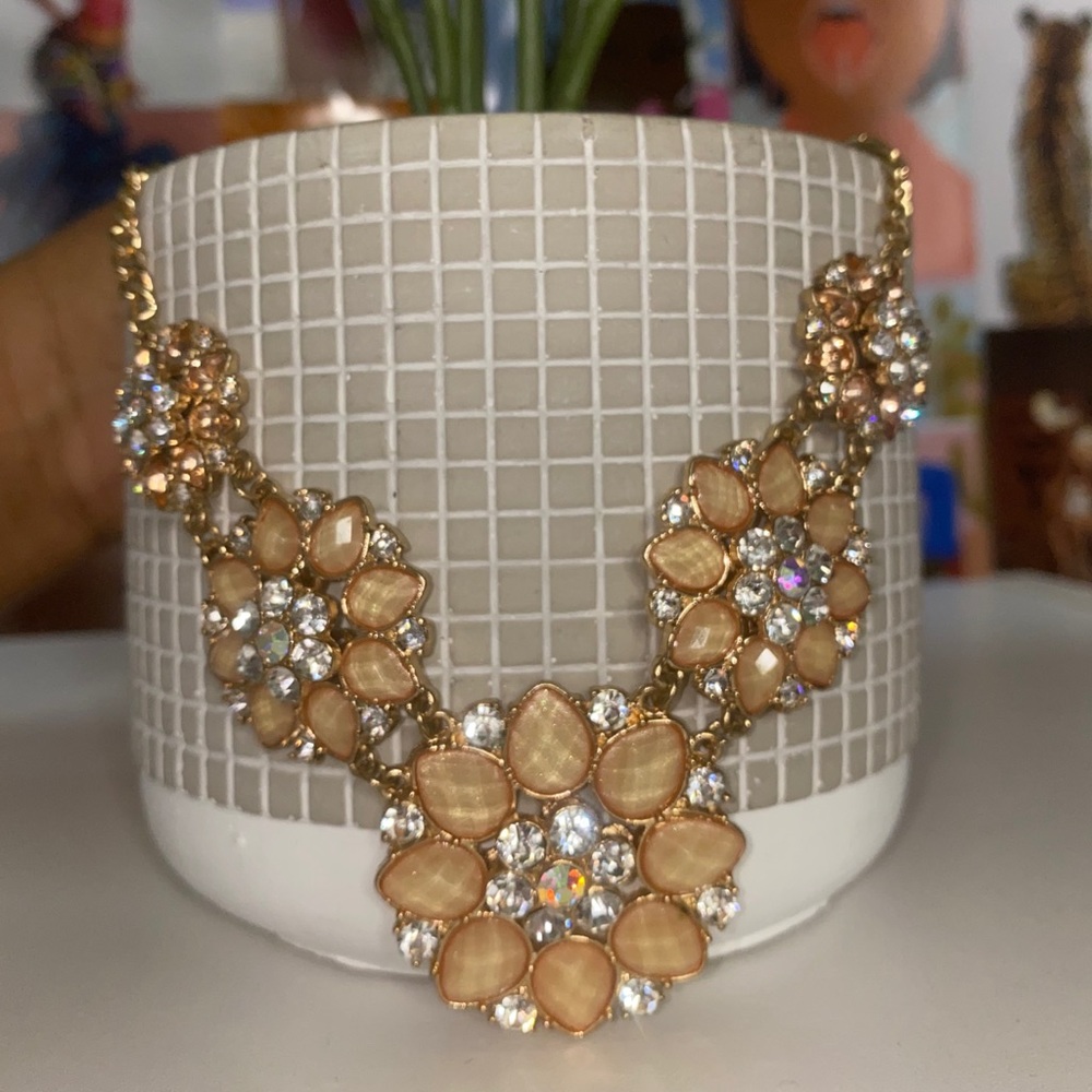 Floral necklace